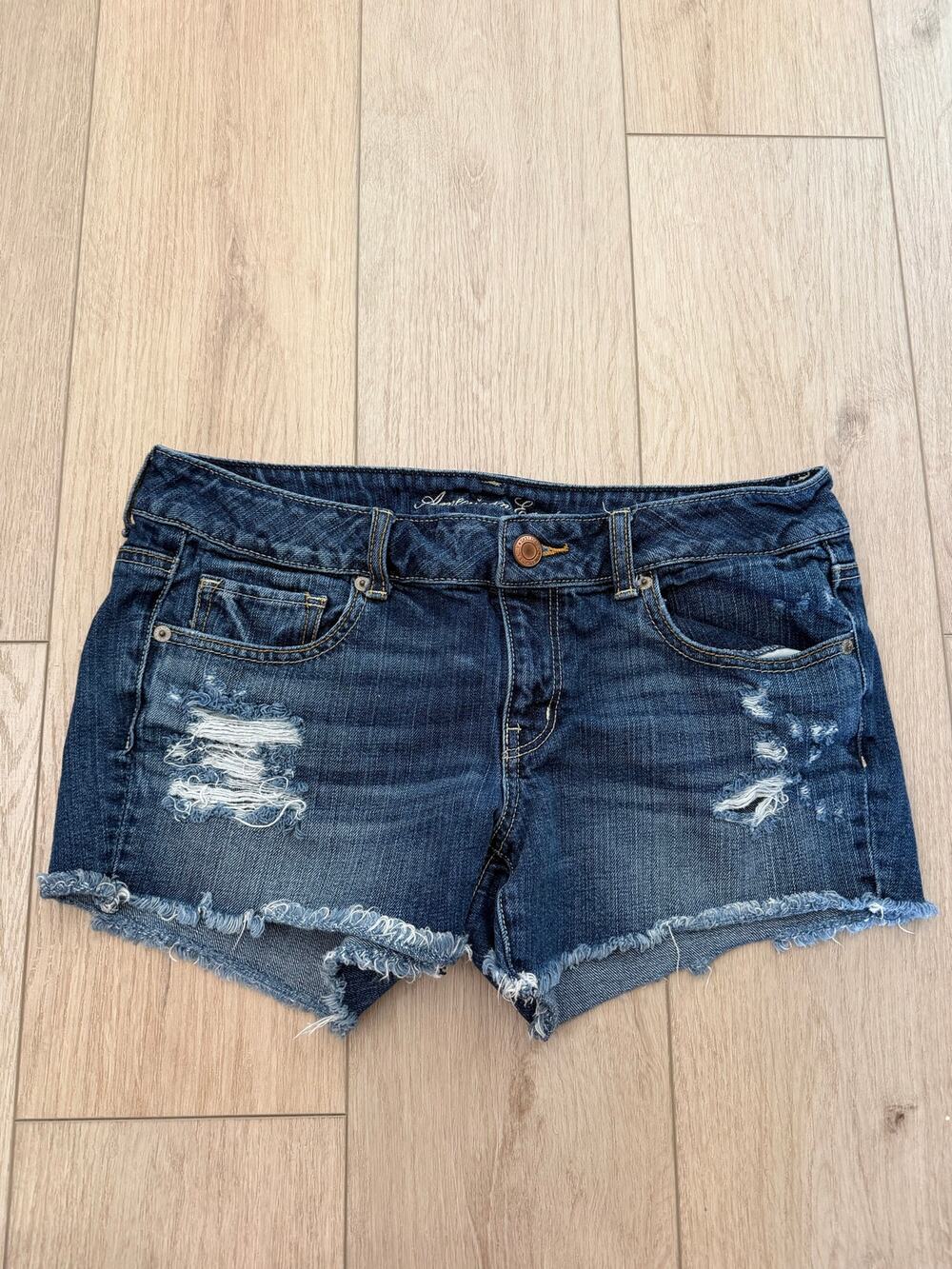 American Eagle Women’s Cut Off Jean Shorts Size 10
